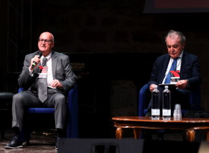 cal_4305.jpeg cal_4305.jpeg