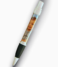 wooden-pen-mockup wooden-pen-mockup