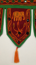 01-arazzo-porta-bordeaux