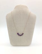 collana-bronzo-dorato-con-elementi-in-ametista