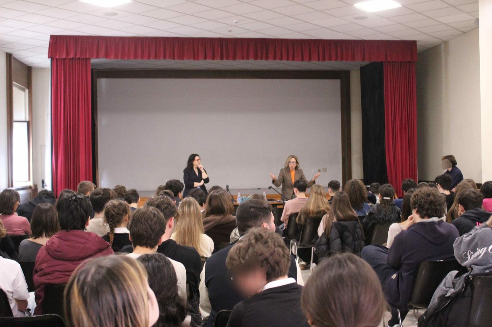 Diritto, sentimenti ed educazione emotiva: Vite senza paura onlus incontra gli studenti della Scuola Pio IX di Roma