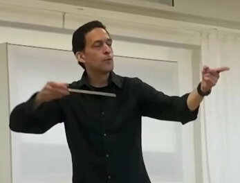 hernando leal - dirigent - suiza 2.jpeg hernando leal - dirigent - suiza 2.jpeg