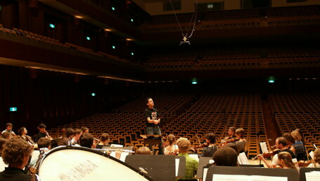 hernando leal gómez - dirigieren japan ultima12.10.25 ok.jpeg hernando leal gómez - dirigieren japan ultima12.10.25 ok.jpeg