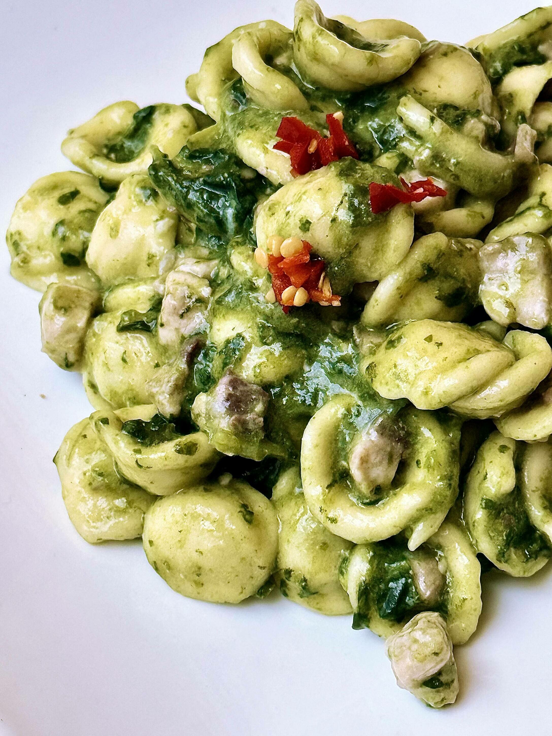 Orecchiette, cime di rapa e spada Orecchiette, cime di rapa e spada