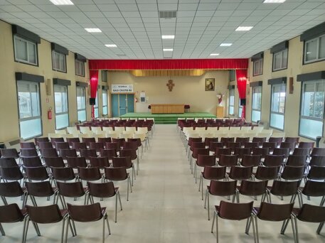 sala convegni caltanissetta, scuola paritaria oasi cristo re, affitto sala convegni caltanissetta, sala meeting caltanissetta, sala congressi caltanissetta