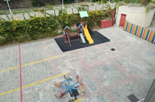 cortile-scuola-oasi-cristo-re-4.jpeg