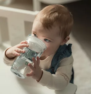 mam%20easy%20to%20drink%20cup%208+m.webp