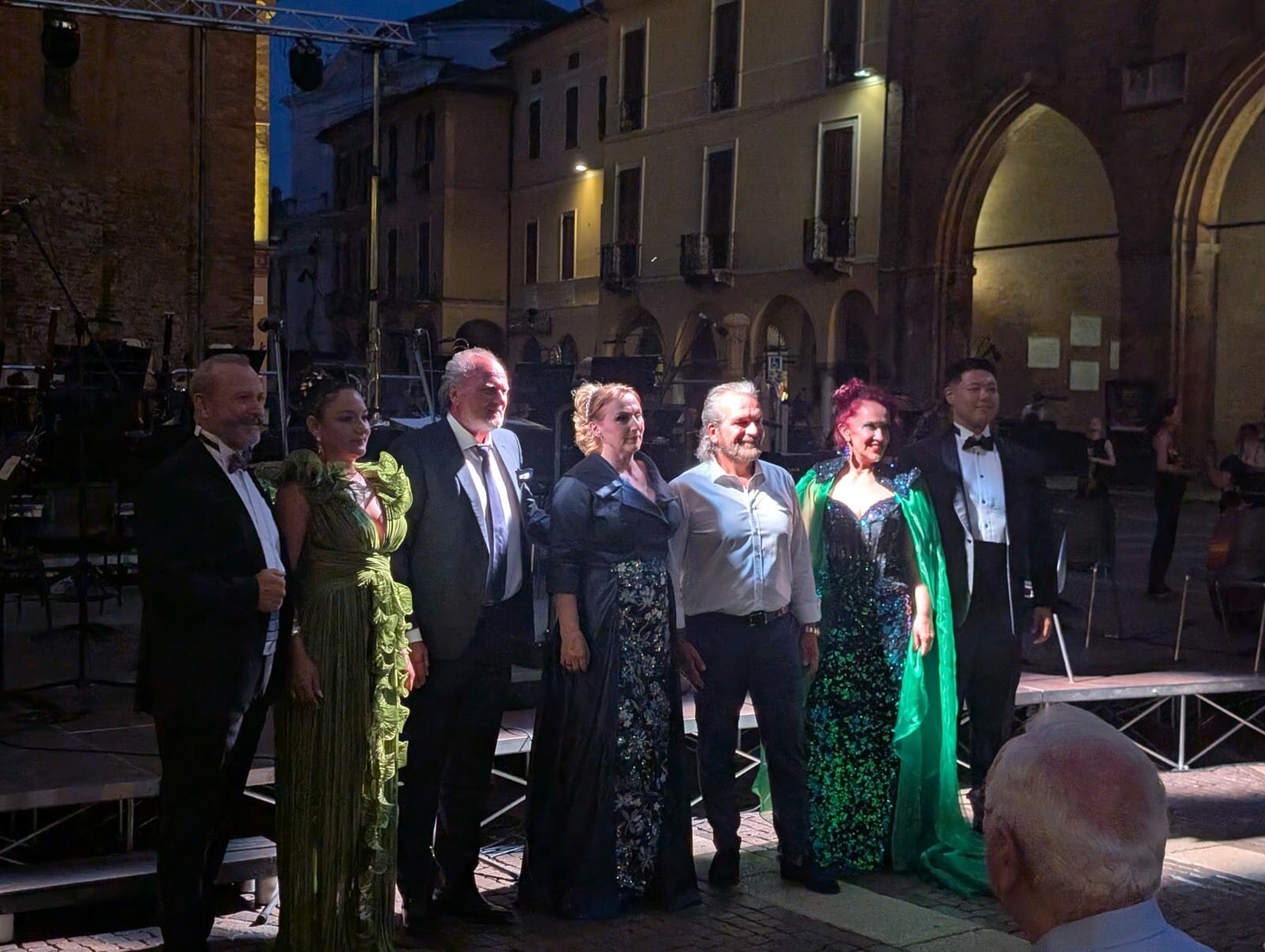 cantanti-+-trabucchi.jpeg cantanti-+-trabucchi.jpeg