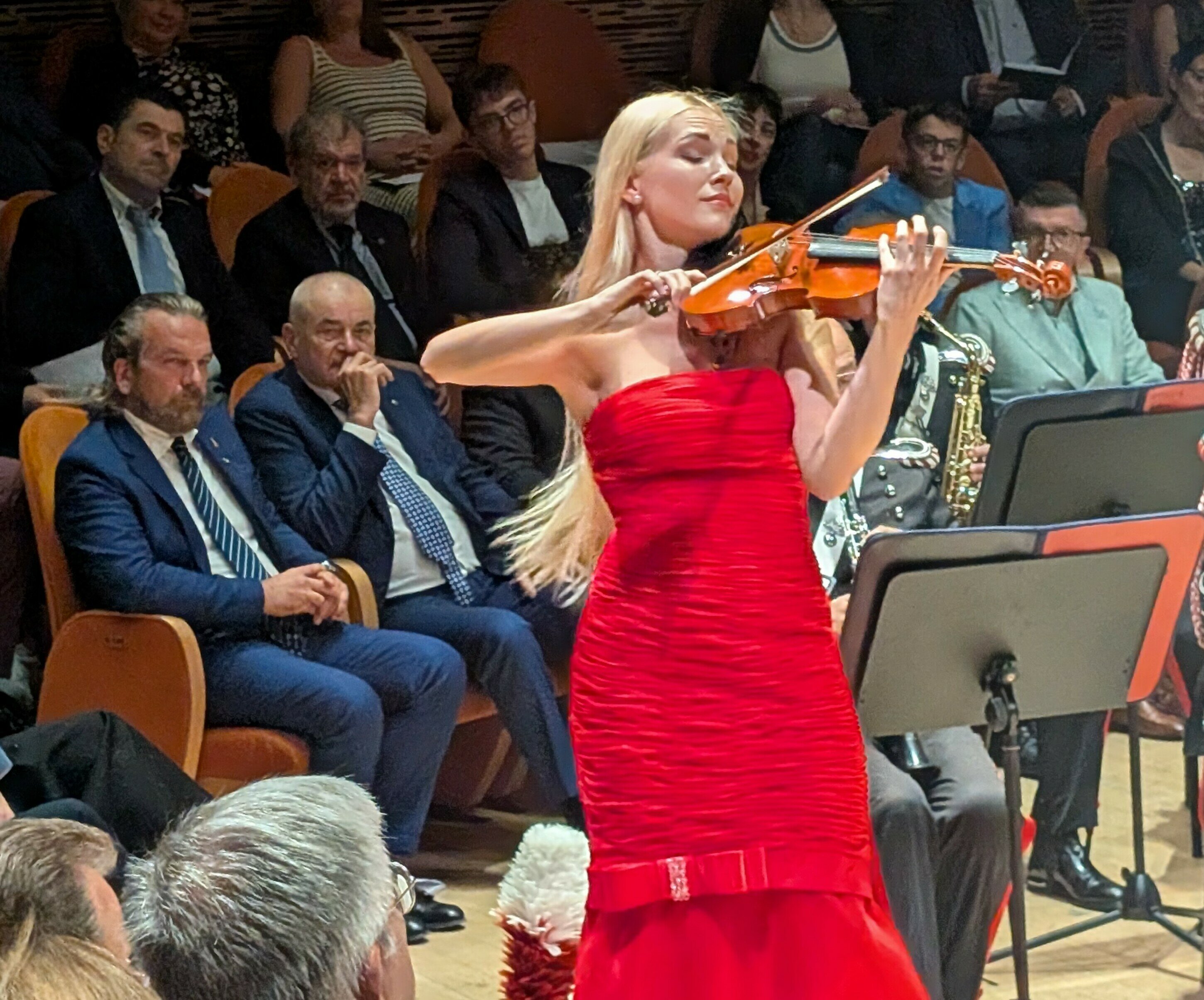 pxl_20250923_1943093602.jpeg pxl_20250923_1943093602.jpeg