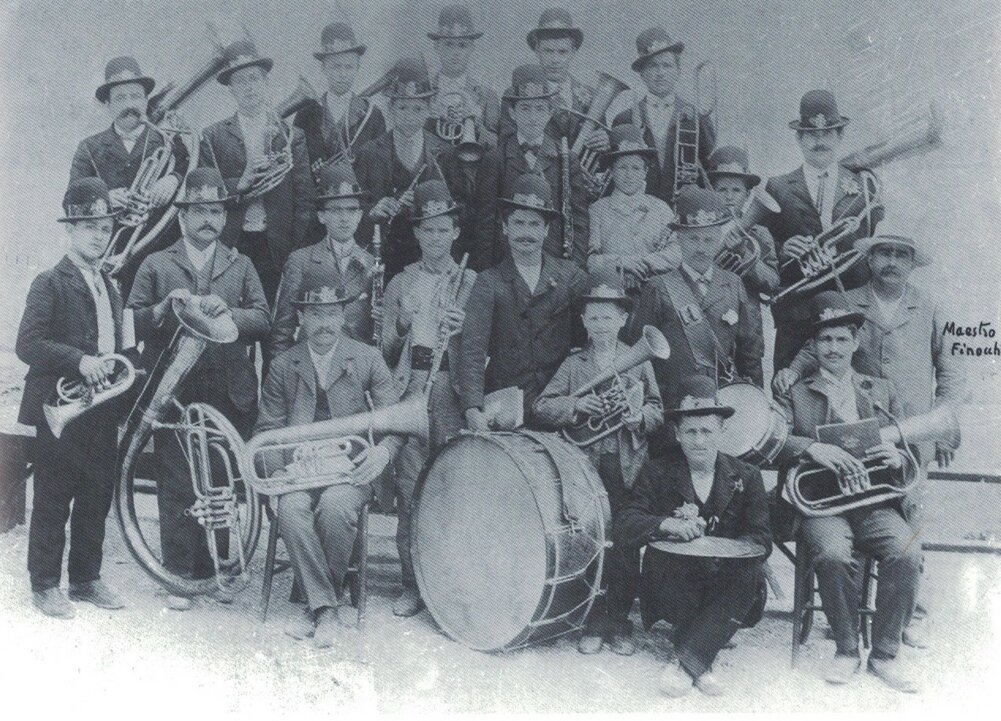 banda1901.jpeg