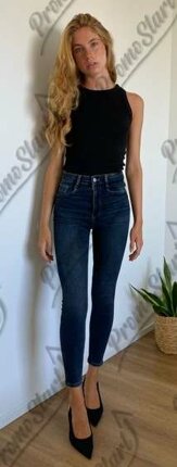 giadahlc06 - genova - hostess eventi e congressi.jpeg