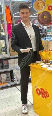 sebastianop04 - bologna - steward eventi promoter supermercati e volantinaggio.jpeg