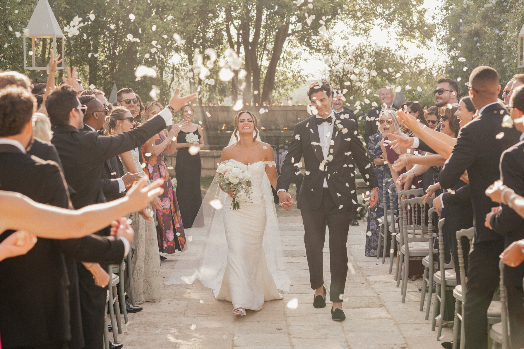 Ci occupiamo di Fotografia di Matrimonio, con un Team preparato e competente nel settore, amiamo raccontare ogni storia e qualsiasi evento che riguardi la tua vita. Ci occupiamo di Fotografia di Moda, orientati verso un taglio emozionale, espressivo ed autobiografico. Ci occupiamo di Still Life e Foto Social. Organizziamo anche Corsi Fotografici, Whorkshop con Esperti de settore e Mostre. MATRIMONIO SICILIA DESTINATION WEDDING SICILY FOTOGRAFIA MATRIMONIO