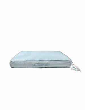 materasso-wwf-in-plastica-riciclata-turchese