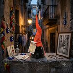 corno-portafortuna-superstizioso-in-ceramica-con-maschera-pulcinella-fatto-a-mano-made-in-italy