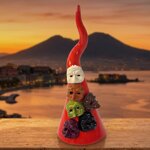 corno-portafortuna-in-ceramica-con-maschere-pulcinella-fatto-a-mano-in-italia