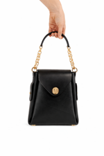 lasignorina-due-nera-e-oro