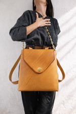 lattivista-in-cuoio-naturale