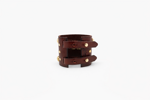 cleta-grande-bracciale-in-cuoio-burgundy-e-cristalli-verdi