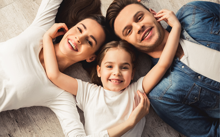 Famiglia durante percorso di odontoiatria pediatrica a Udine