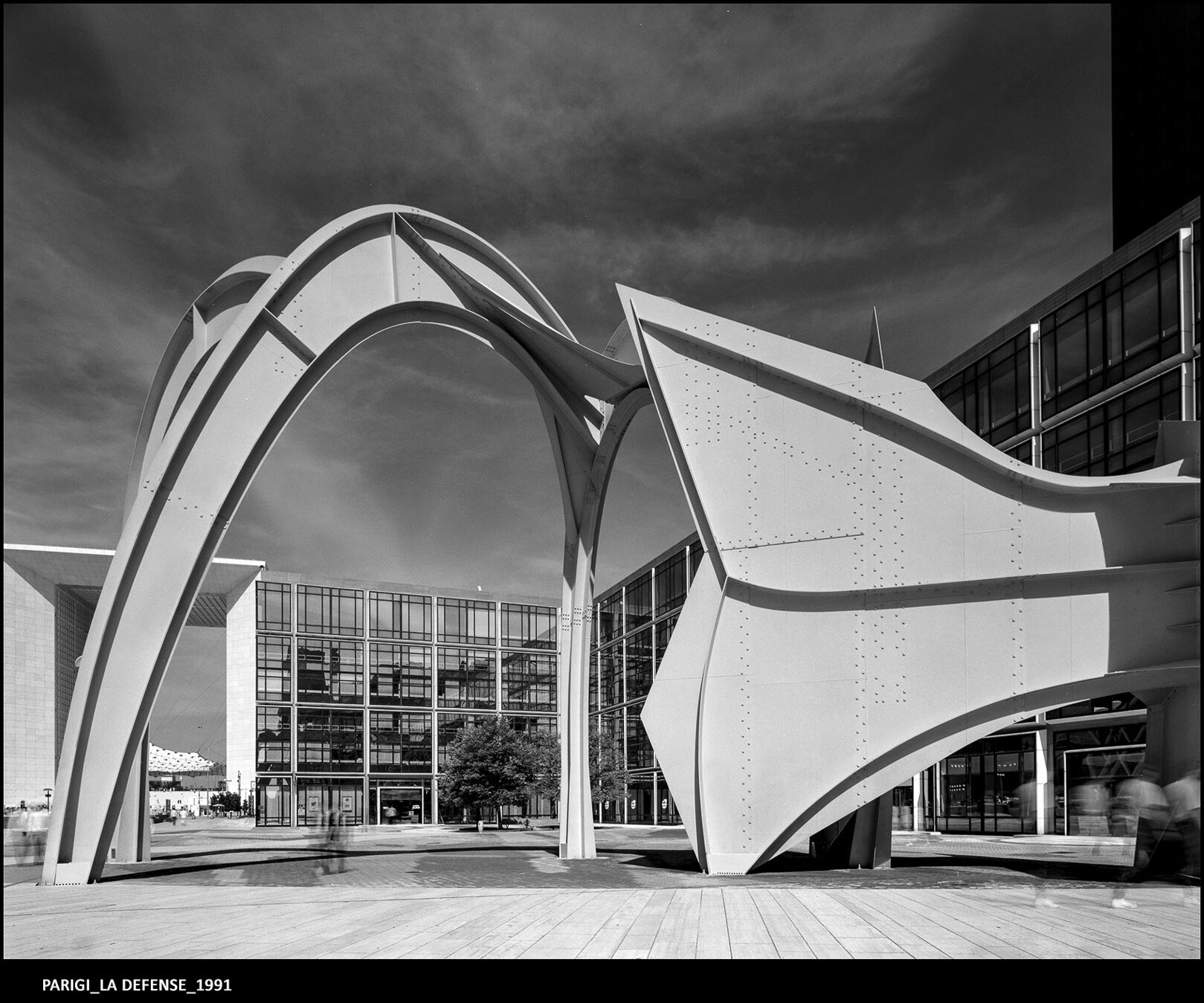 07_parigi_la defense_1991_01.jpeg