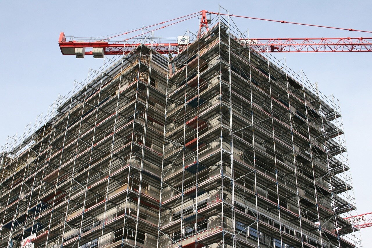 Caldo nei cantieri, FenealUil – Filca Cisl – Fillea Cgil: 'L’estate 2026 ci consegna un sistema che non ha funzionato' Caldo nei cantieri, FenealUil – Filca Cisl – Fillea Cgil: 'L’estate 2026 ci consegna un sistema che non ha funzionato'